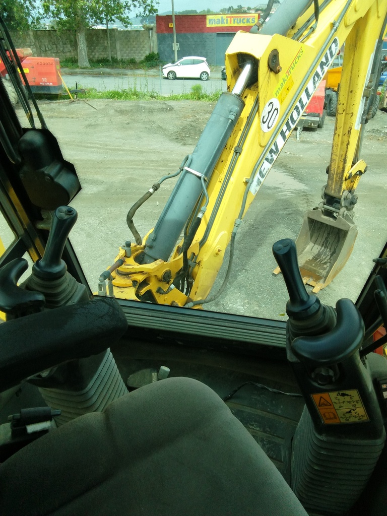 NEW HOLLAND LB95, 2007