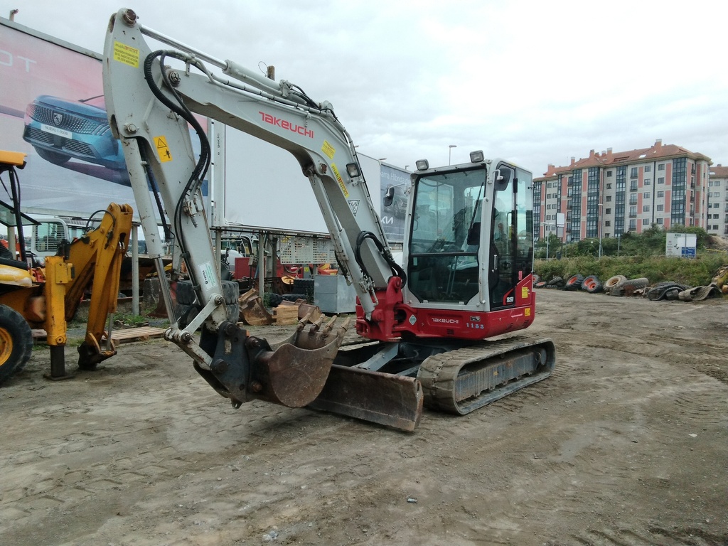 TAKEUCHI TB260, 2017