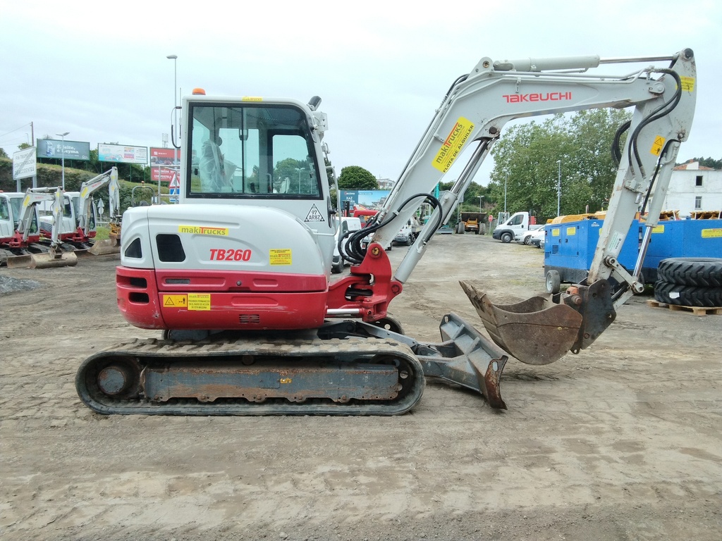 TAKEUCHI TB260, 2017