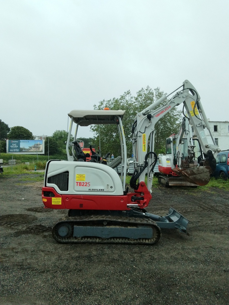 TAKEUCHI TB225, 2019