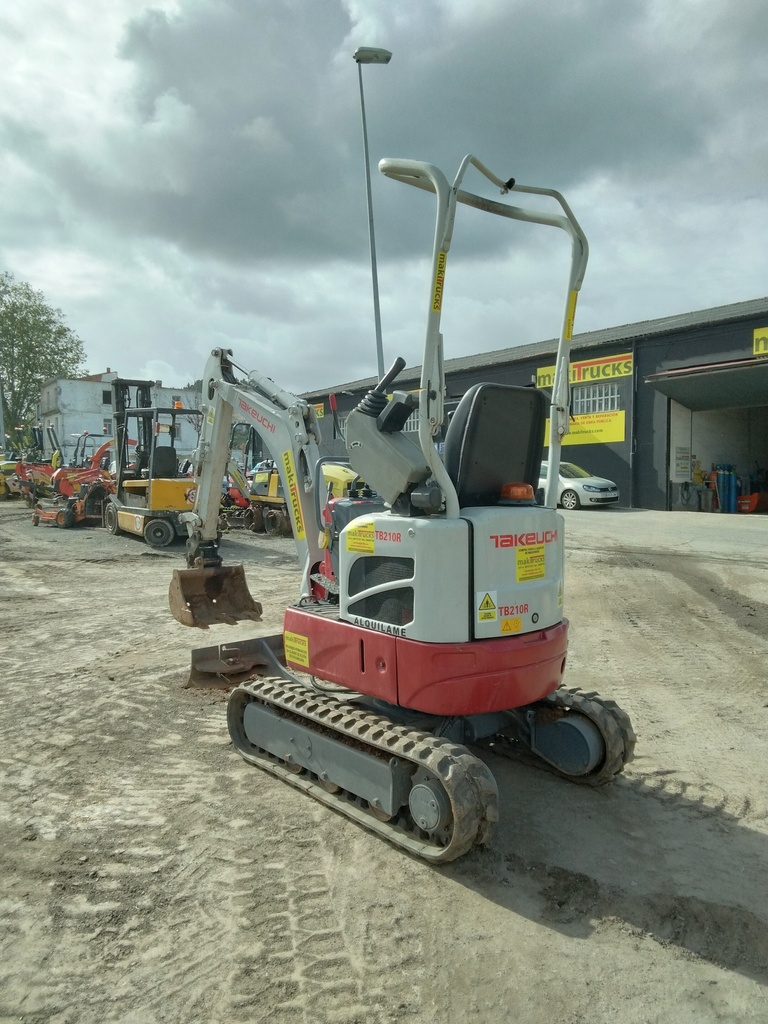 TAKEUCHI TB210R, 2016