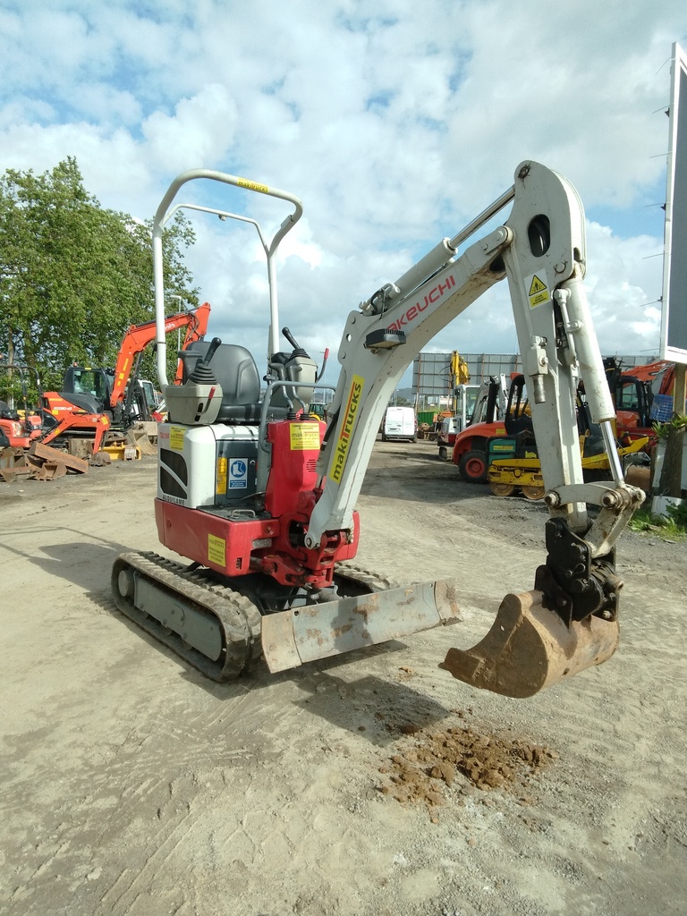 TAKEUCHI TB210R, 2016