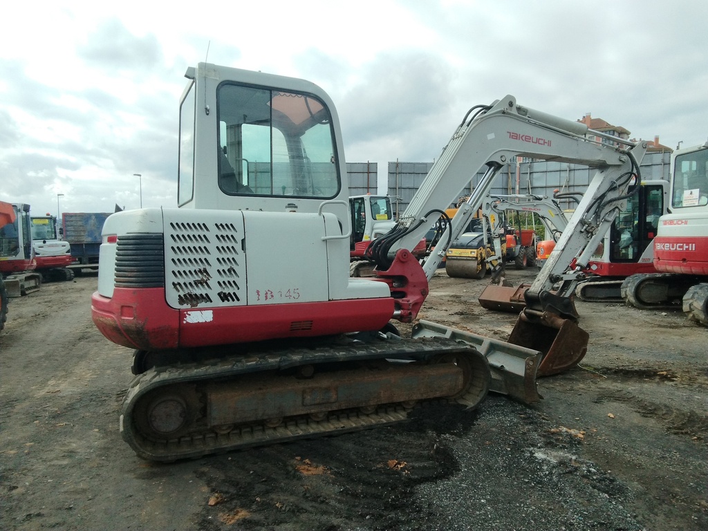 TAKEUCHI TB145, 2005