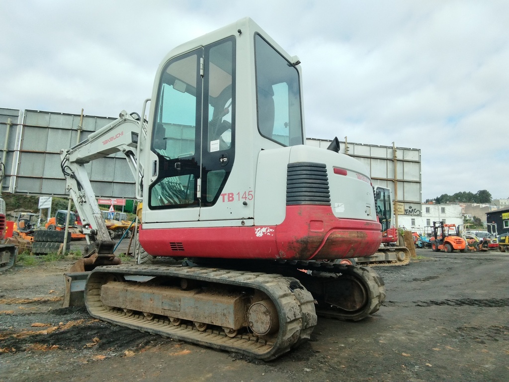 TAKEUCHI TB145, 2005