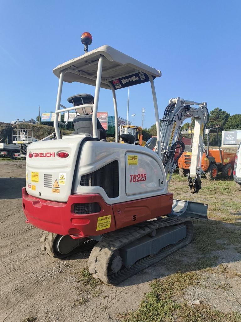 TAKEUCHI TB225, 2018