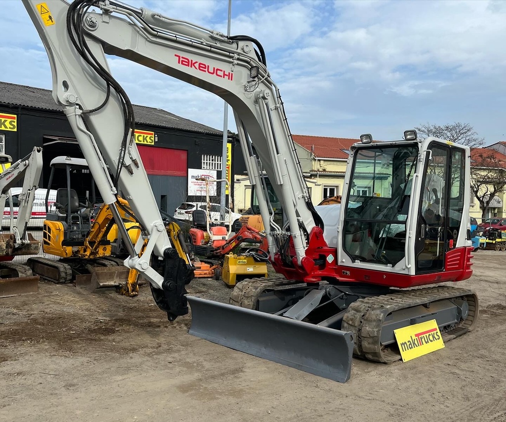 TAKEUCHI TB290, 2014