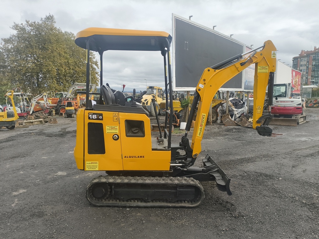 JCB 16C-1, 2021