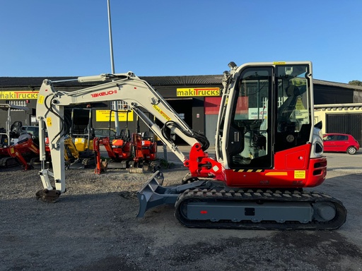 Takeuchi tb260, año 2015