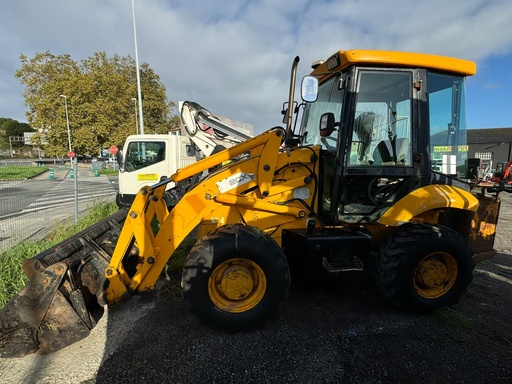 JCB 2CX AIRMASTER, AÑO 2004